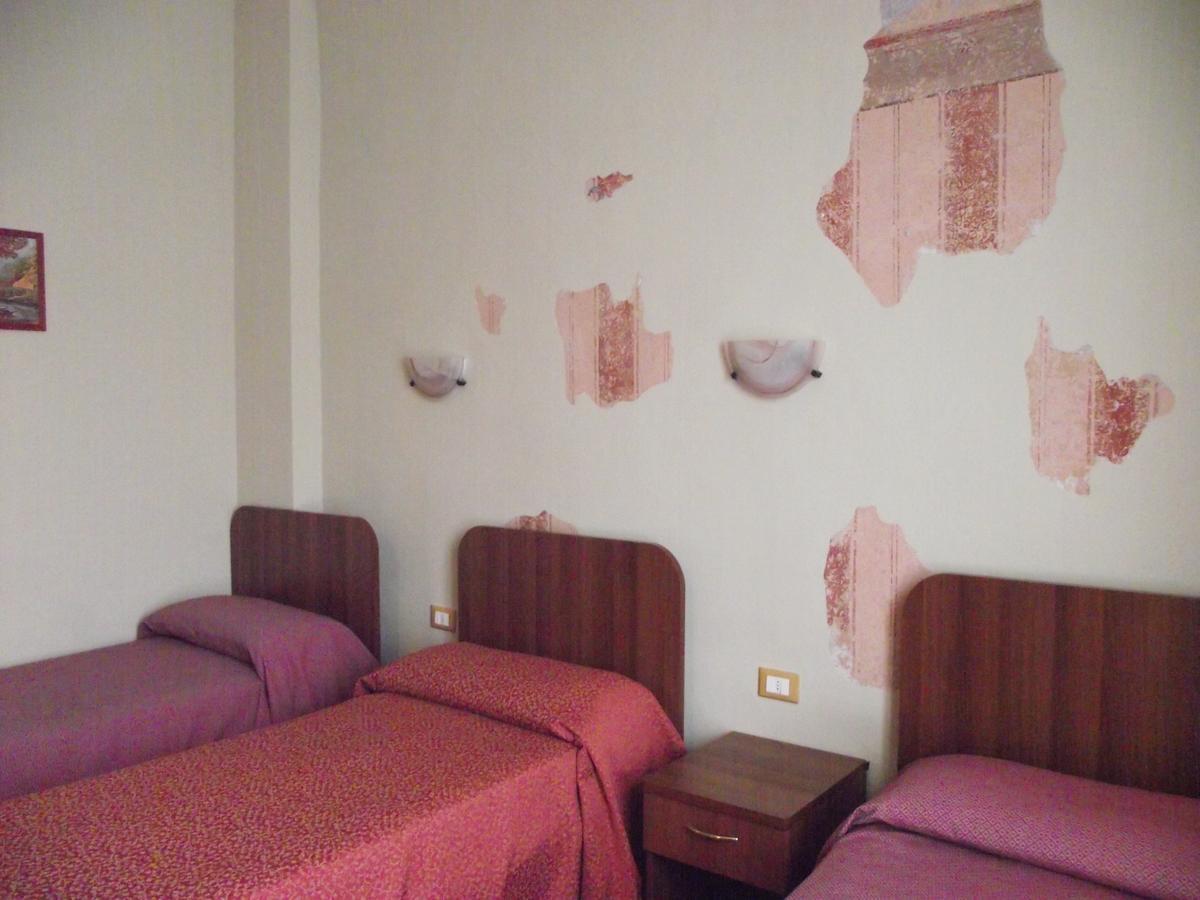 Hotel Ciocca Castelnuovo Don Bosco Exteriör bild